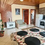 Apartament Tennis House With Balcony